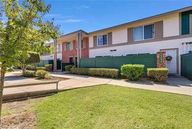 8208 Ginnis Green, Buena Park, CA 90621 - photo 4