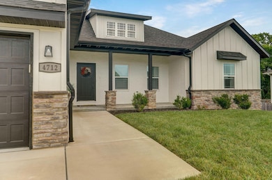 4712 Florence Ave-17