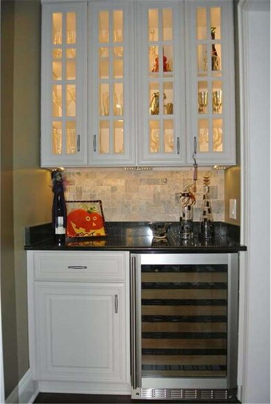 585 Club Dr, Aurora, OH 44202 - photo 6