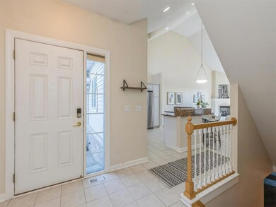 14155 Pinnacle Pointe Dr, Clive, IA 50325 - photo 2