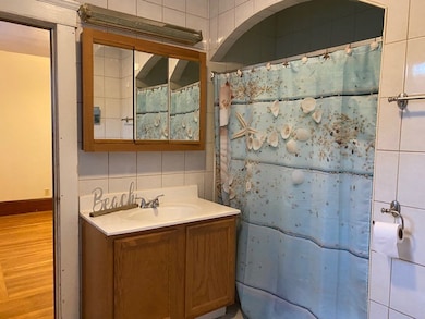 32 Mongenais St, Providence, RI 02909 - photo 4