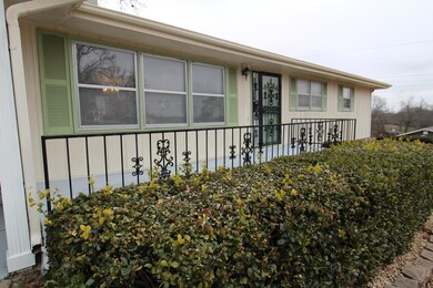 4392. Front entry