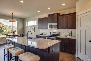 1966 Legendary Ln SE unit Lot 7, East Wenatchee, WA 98802 - photo 4