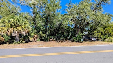 112 Ave a, Carrabelle, FL 32322 - photo 2