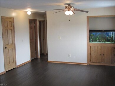 4347 Brockley Ave, Sheffield Lake, OH 44054 - photo 3