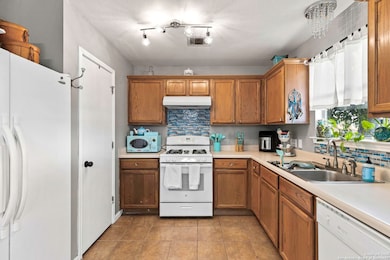 321 Zebra Dr, Kyle, TX 78640 - photo 7