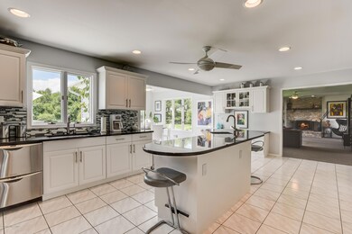 008_Kitchen