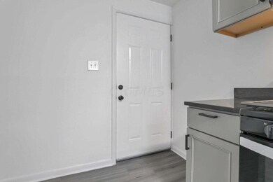 499 E Columbus St unit B, Columbus, OH 43206 - photo 4