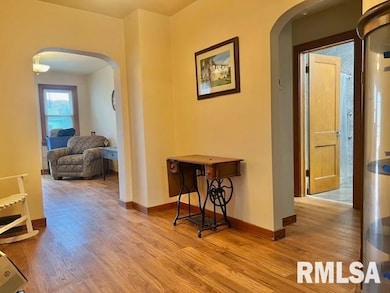 2102 W 17th St, Davenport, IA 52804 - photo 6