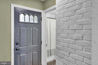 26 Apricot Ln, Levittown, PA 19055 - photo 2