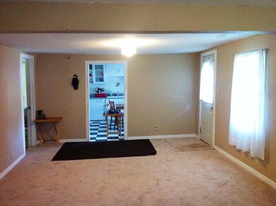 Living Area-Angle2