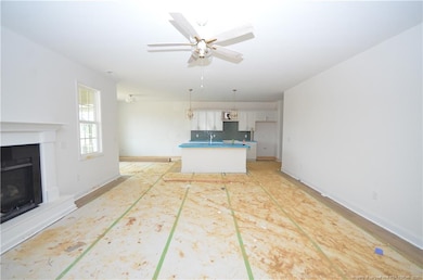 1716 Man-O-war Dr, Hope Mills, NC 28348 - photo 3