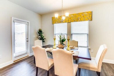 Victoria dining area 1