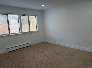 8 Ann Dr unit B, Danbury, CT 06810 - photo 5