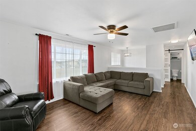 9015 Thea Rose Dr SE, Yelm, WA 98597 - photo 4