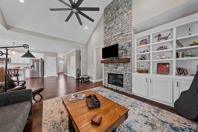 2798 Winstar Ct, Bowling Green, KY 42104 - photo 3