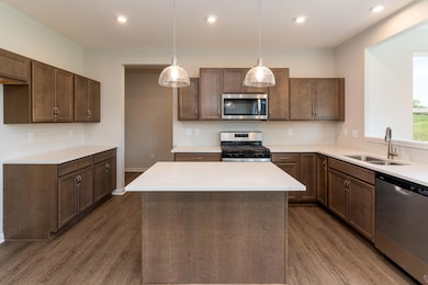 STW5-0025-00 Saxon G-11-kitchen