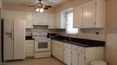 Eat in Kitchen