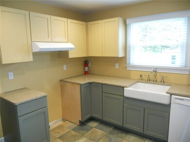 19 Pocasset Ave, Tiverton, RI 02878 - photo 4