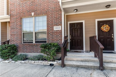 1000 Spring Loop unit 1803, College Station, TX 77840 - photo 2