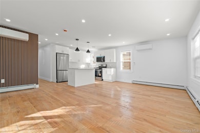 24533 147th Rd, Rosedale, NY 11422 - photo 4