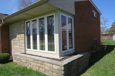 427 E Atwater Ave, Elmhurst, IL 60126 - photo 5