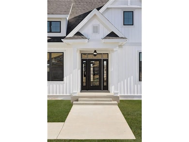 112 W Brewer St, Roberts, WI 54023 - photo 5