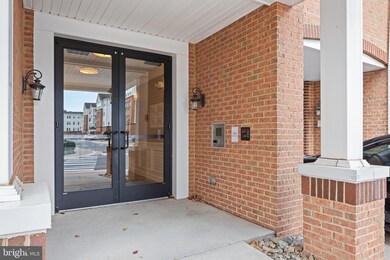 41900 Metamorphic Square unit 203, Aldie, VA 20105 - photo 3