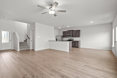 9652 Stranton Dr, Fort Worth, TX 76140 - photo 4