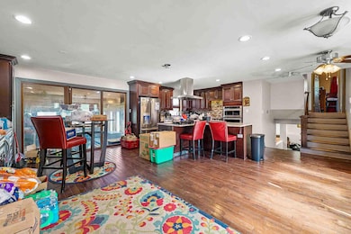 543 Hickory Ln, Munster, IN 46321 - photo 6