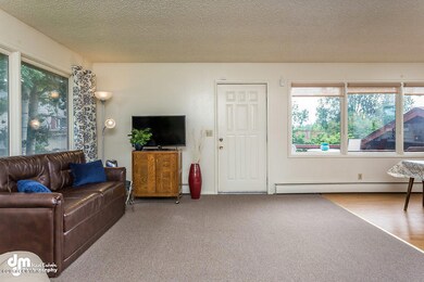 Living Rm with access to deck