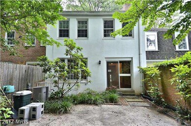 3565 Hamlet Place, Chevy Chase, MD 20815 - photo 4