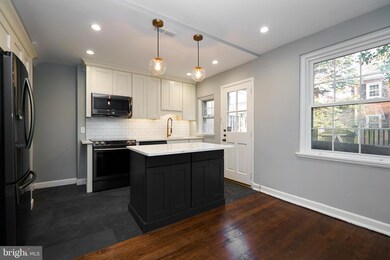 3607 S Wakefield St, Arlington, VA 22206 - photo 4