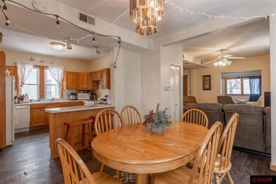 626 N 5th St, Mankato, MN 56001 - photo 6