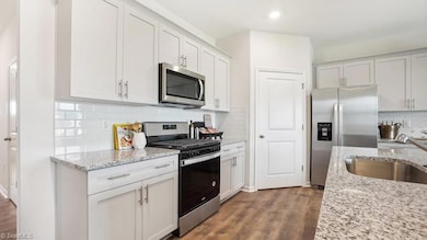 *photos are of model home and are for representative purposes only*