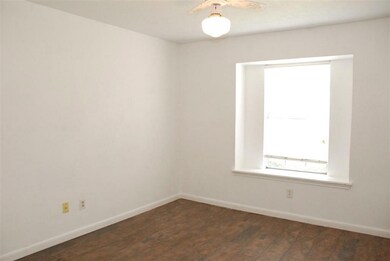 4219 Townes Forest Rd, Friendswood, TX 77546 - photo 6