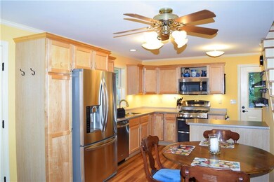 Love the Stainless Steel Appliances!