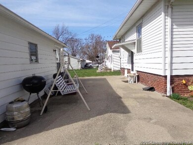 212 S Richman St, Villa Grove, IL 61956 - photo 5