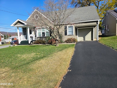 401 E Julian St, Martinsburg, PA 16662 - photo 2