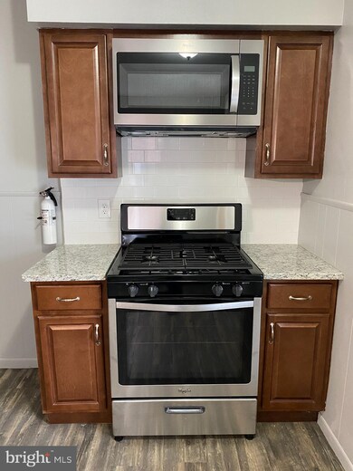 1232 Pike St, Reading, PA 19604 - photo 5