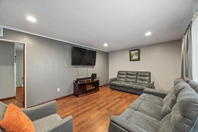 514 S Main St, Chariton, IA 50049 - photo 4