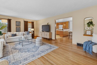 2272 Washington Ave, Saint Joseph, MI 49085 - photo 4