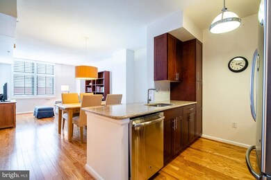 Clarendon 1021 unit 648, Arlington, VA 22201 - photo 3