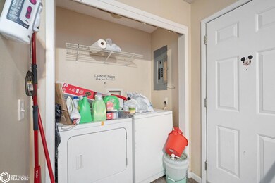 3423 SE 20th St, Des Moines, IA 50320 - photo 7