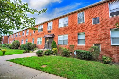 890 Armstrong Ave unit B1, Staten Island, NY 10308 - photo 2