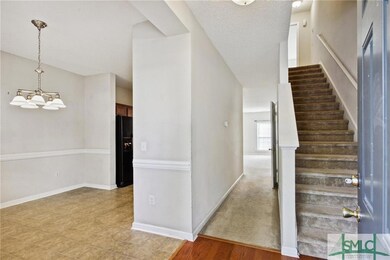 Functional layout. Eat-in kitchen.