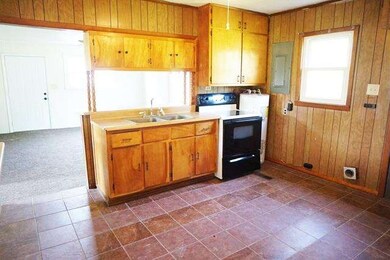 110 S Saltsman Dr, Hopkinsville, KY 42240 - photo 3