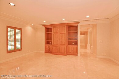 Family Room & Columned Gallery
