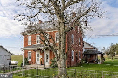 490 Weidmansville Rd, Clay Township, PA 17522 - photo 5