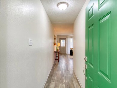 16643 Forest Bend Ave, Friendswood, TX 77546 - photo 5